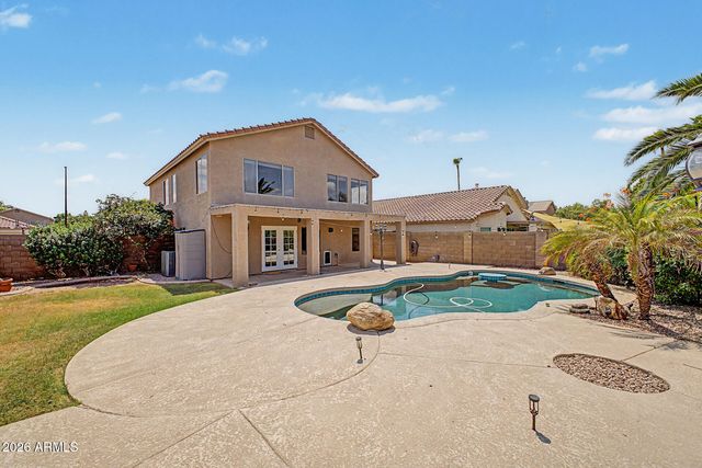 494 W DOUGLAS Avenue, Gilbert, AZ 85233