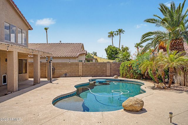 494 W DOUGLAS Avenue, Gilbert, AZ 85233