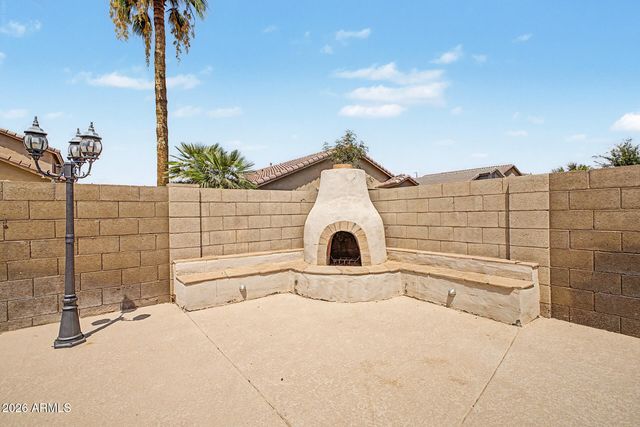 494 W DOUGLAS Avenue, Gilbert, AZ 85233