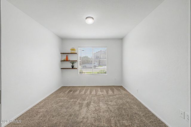 494 W DOUGLAS Avenue, Gilbert, AZ 85233