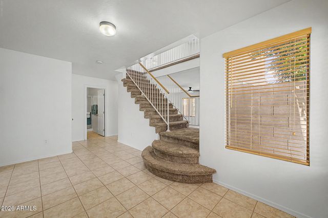 494 W DOUGLAS Avenue, Gilbert, AZ 85233