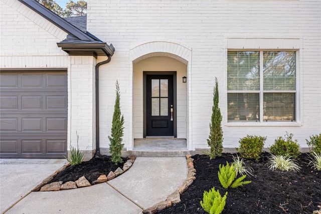 4301 Windswept Drive, Montgomery, TX 77356