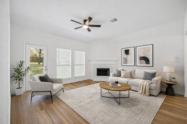 4301 Windswept Drive, Montgomery, TX 77356