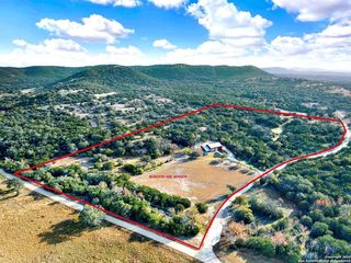 197 two sisters, Medina, TX 78055
