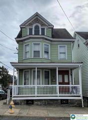 302 West Nesquehoning Street 1, Easton, PA 18042
