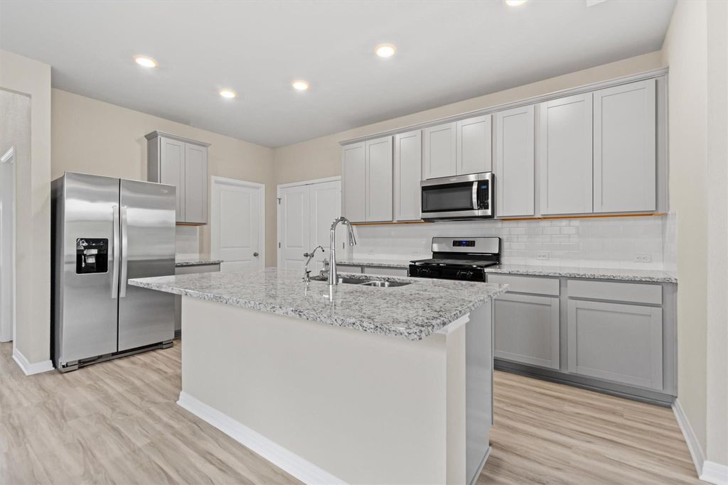 520 View DR, Georgetown, TX 78628