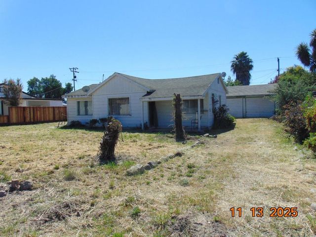 3090 Airline Highway, Hollister, CA 95023