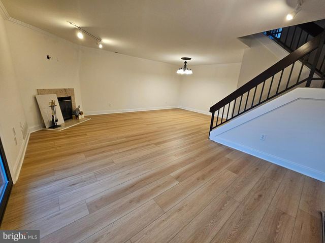 262 CLINTON CT, Holland, PA 18966