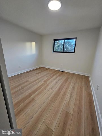 262 CLINTON CT, Holland, PA 18966