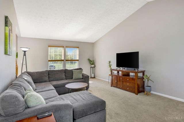 204 McDaniels Lane, Springboro, OH 45066