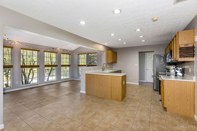 204 McDaniels Lane, Springboro, OH 45066