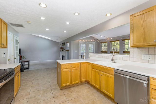 204 McDaniels Lane, Springboro, OH 45066