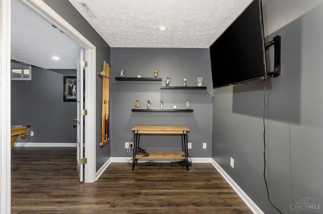 204 McDaniels Lane, Springboro, OH 45066