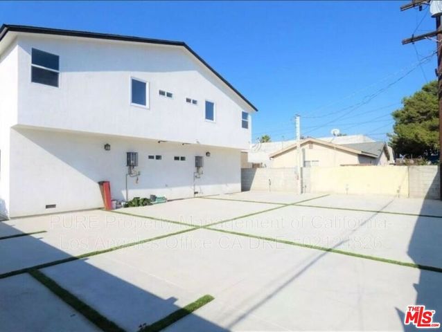 6732 Irvine Avenue, North Hollywood, CA 91606