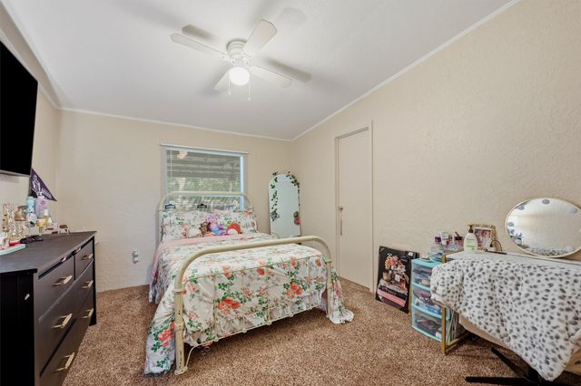 305 Ridgecrest Road, Pottsboro, TX 75076