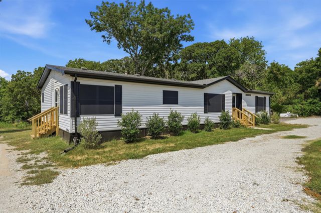 305 Ridgecrest Road, Pottsboro, TX 75076