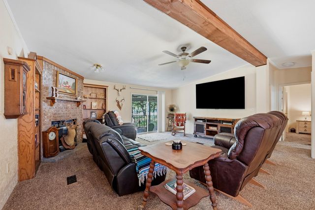 305 Ridgecrest Road, Pottsboro, TX 75076