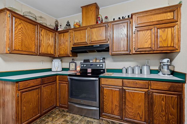 305 Ridgecrest Road, Pottsboro, TX 75076