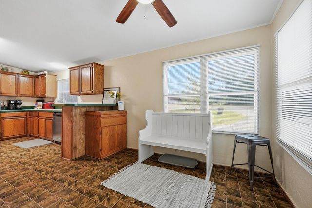 305 Ridgecrest Road, Pottsboro, TX 75076