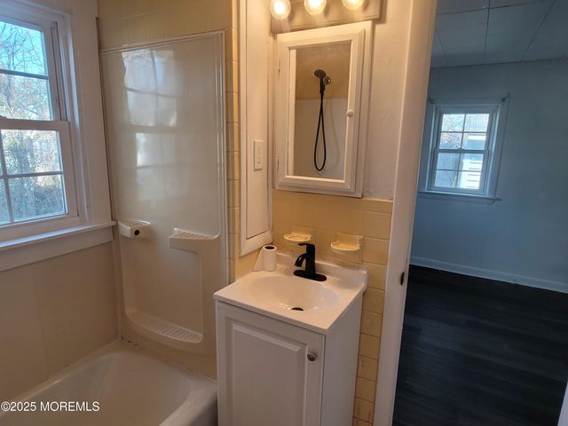 19 Oak Terrace Back, Neptune City, NJ 07753