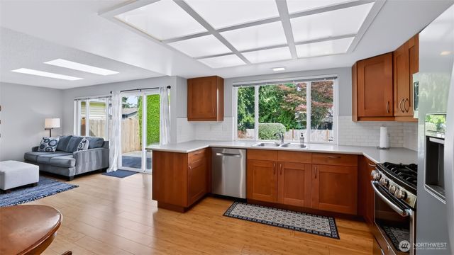 15832 SE 169th Place, Renton, WA 98058