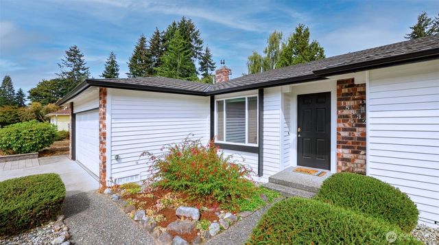 15832 SE 169th Place, Renton, WA 98058