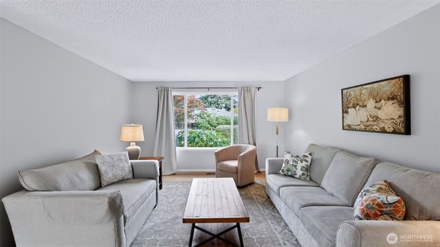 15832 SE 169th Place, Renton, WA 98058