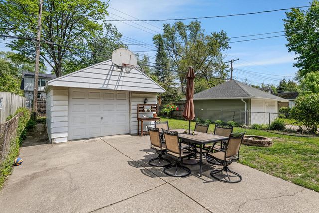 1023 Longfellow Avenue, Royal Oak, MI 48067