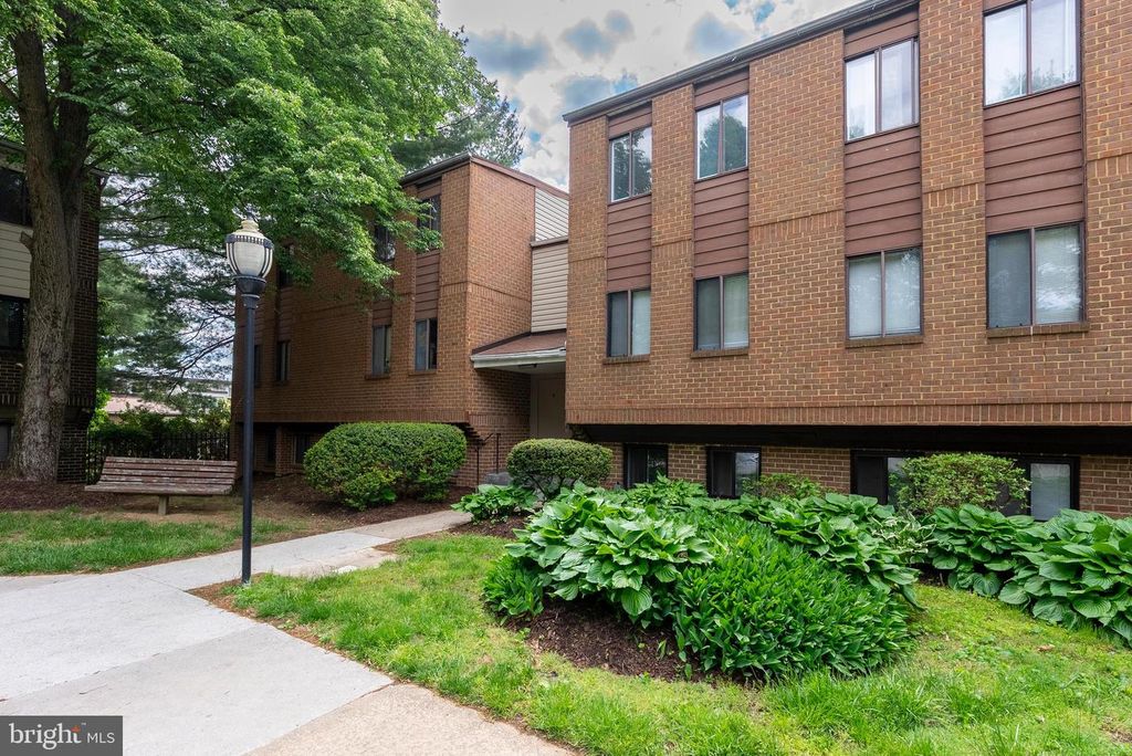 9 Windblown Ct Unit 301, Baltimore, MD 21209