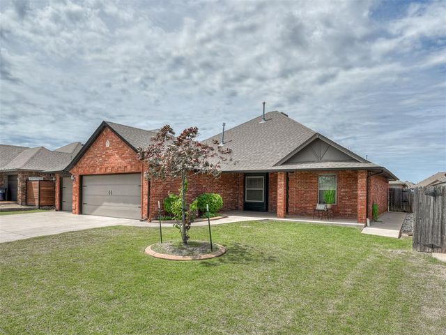 805 Bobcat Trail, Yukon, OK 73099