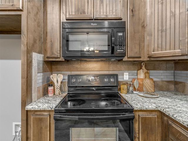 805 Bobcat Trail, Yukon, OK 73099