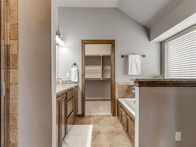 805 Bobcat Trail, Yukon, OK 73099