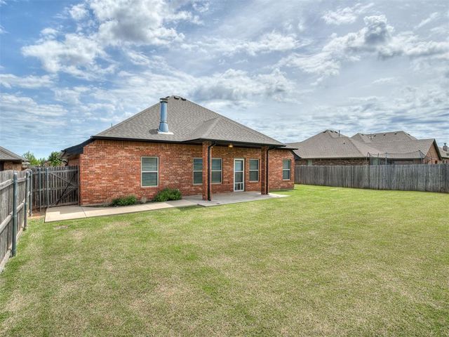 805 Bobcat Trail, Yukon, OK 73099
