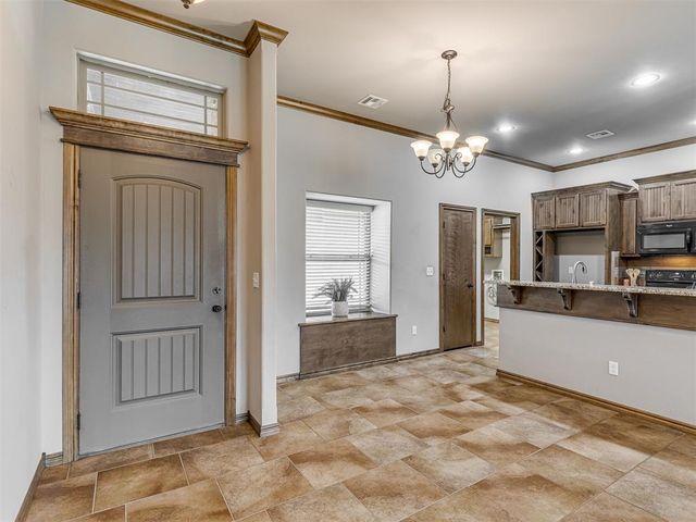 805 Bobcat Trail, Yukon, OK 73099