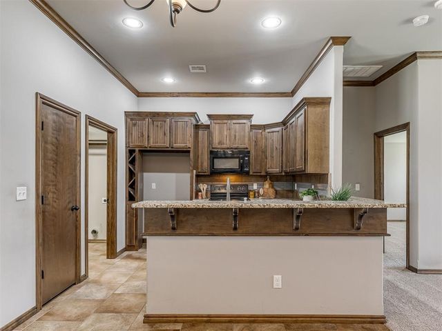 805 Bobcat Trail, Yukon, OK 73099