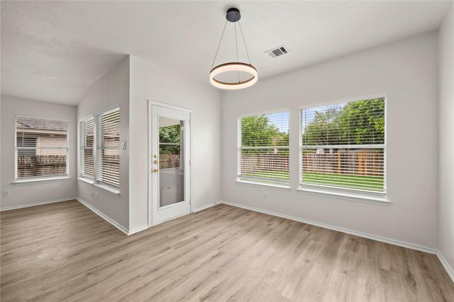 3920 Whitey Ford WAY, Round Rock, TX 78665