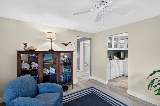 34 Dexter Ave, Sandwich, MA 02563