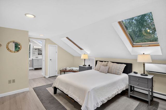 34 Dexter Ave, Sandwich, MA 02563