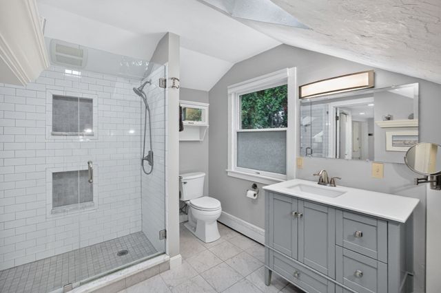 34 Dexter Ave, Sandwich, MA 02563
