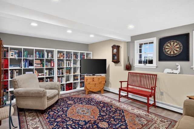 34 Dexter Ave, Sandwich, MA 02563