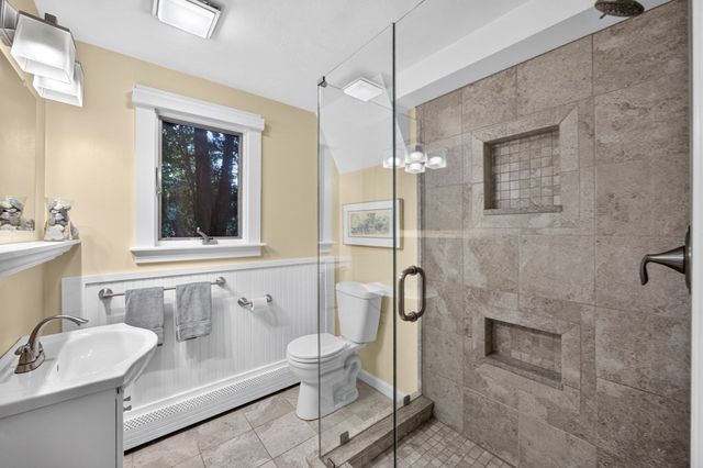 34 Dexter Ave, Sandwich, MA 02563