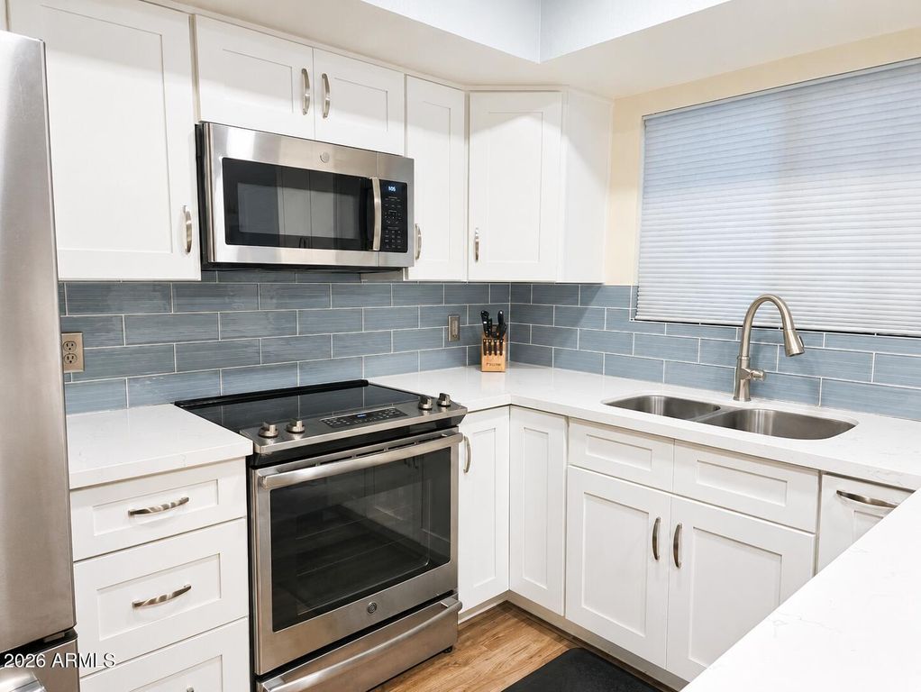 5104 N 32ND Street 236, Phoenix, AZ 85018 — photo 3