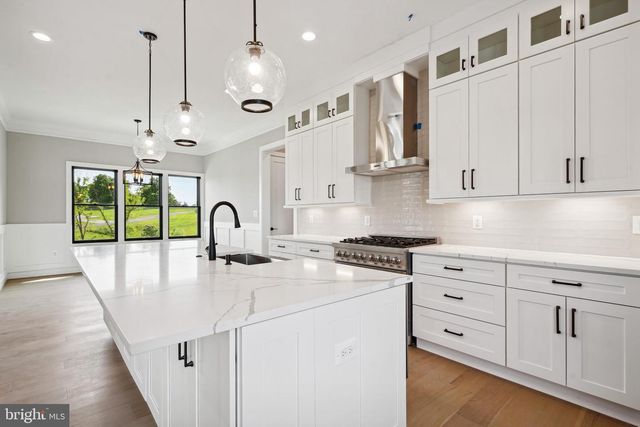 25 ROCK ISLAND RIDGE , LAKE ANNA, Mineral, VA 23117