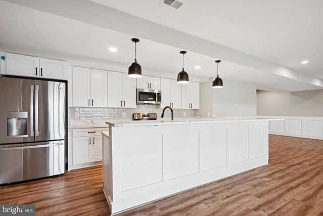 25 ROCK ISLAND RIDGE , LAKE ANNA, Mineral, VA 23117