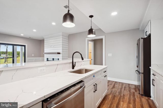 25 ROCK ISLAND RIDGE , LAKE ANNA, Mineral, VA 23117