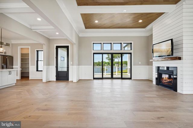 25 ROCK ISLAND RIDGE , LAKE ANNA, Mineral, VA 23117