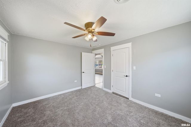 2422 COURT Street, Pekin, IL 61554