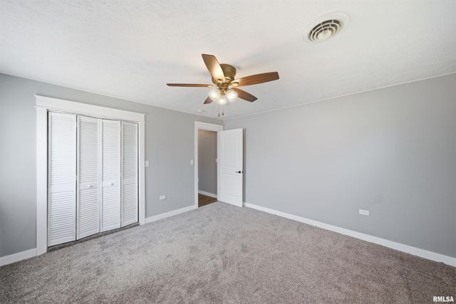 2422 COURT Street, Pekin, IL 61554