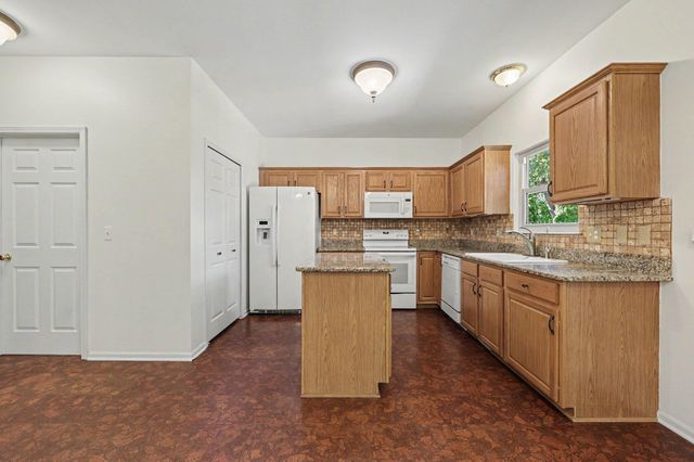 2603 Ravineside Lane S, Oceola Twp, MI 48843
