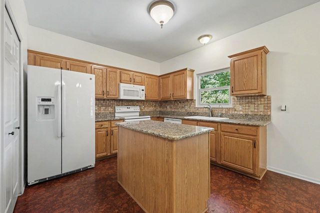 2603 Ravineside Lane S, Oceola Twp, MI 48843